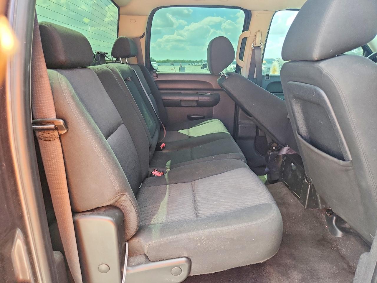 2010 GMC SIERRA K1500 SLE photo 19
