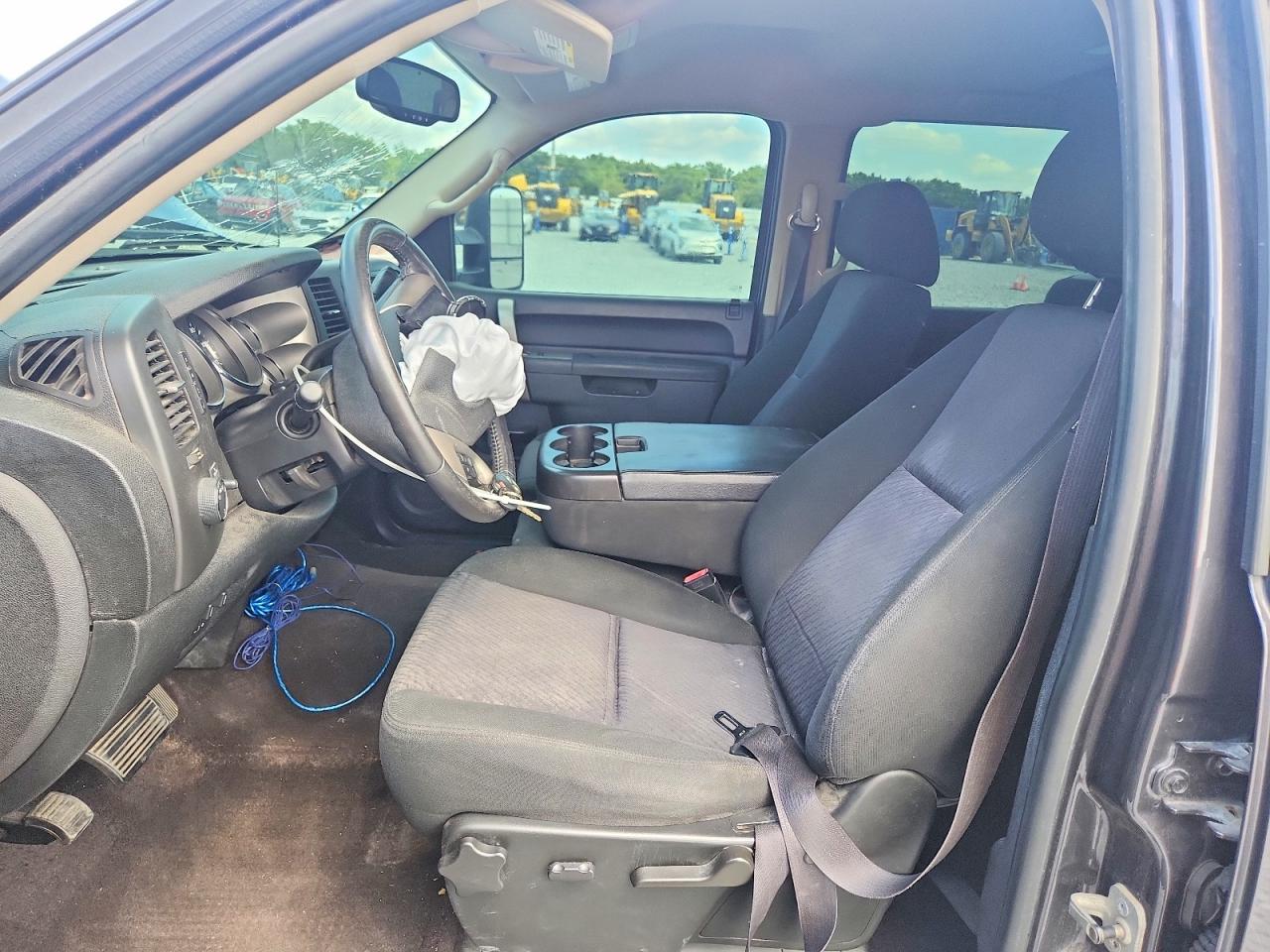 2010 GMC SIERRA K1500 SLE photo 13