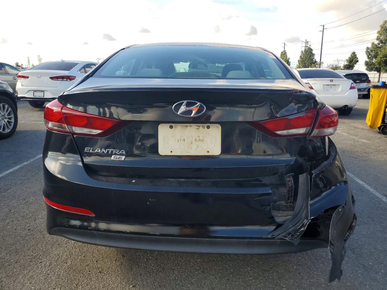 2018 HYUNDAI ELANTRA SE photo 16