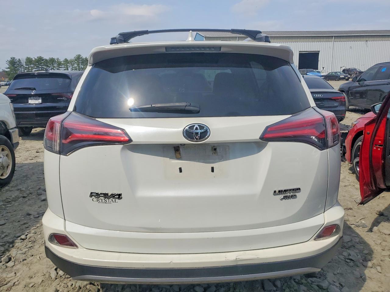 2018 TOYOTA RAV4 LIMITED photo 16
