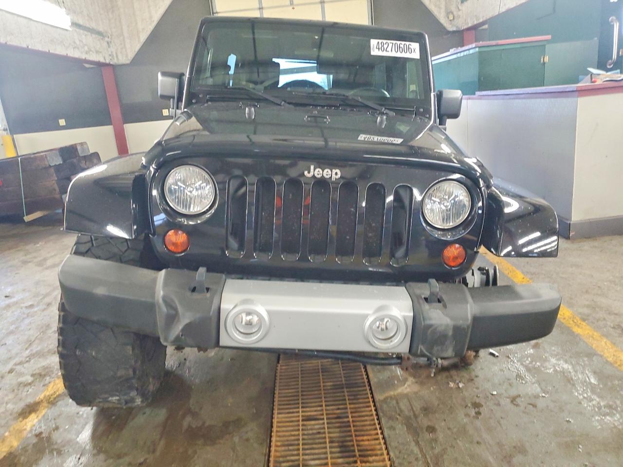 2010 JEEP WRANGLER UNLIMITED SAHARA photo 9