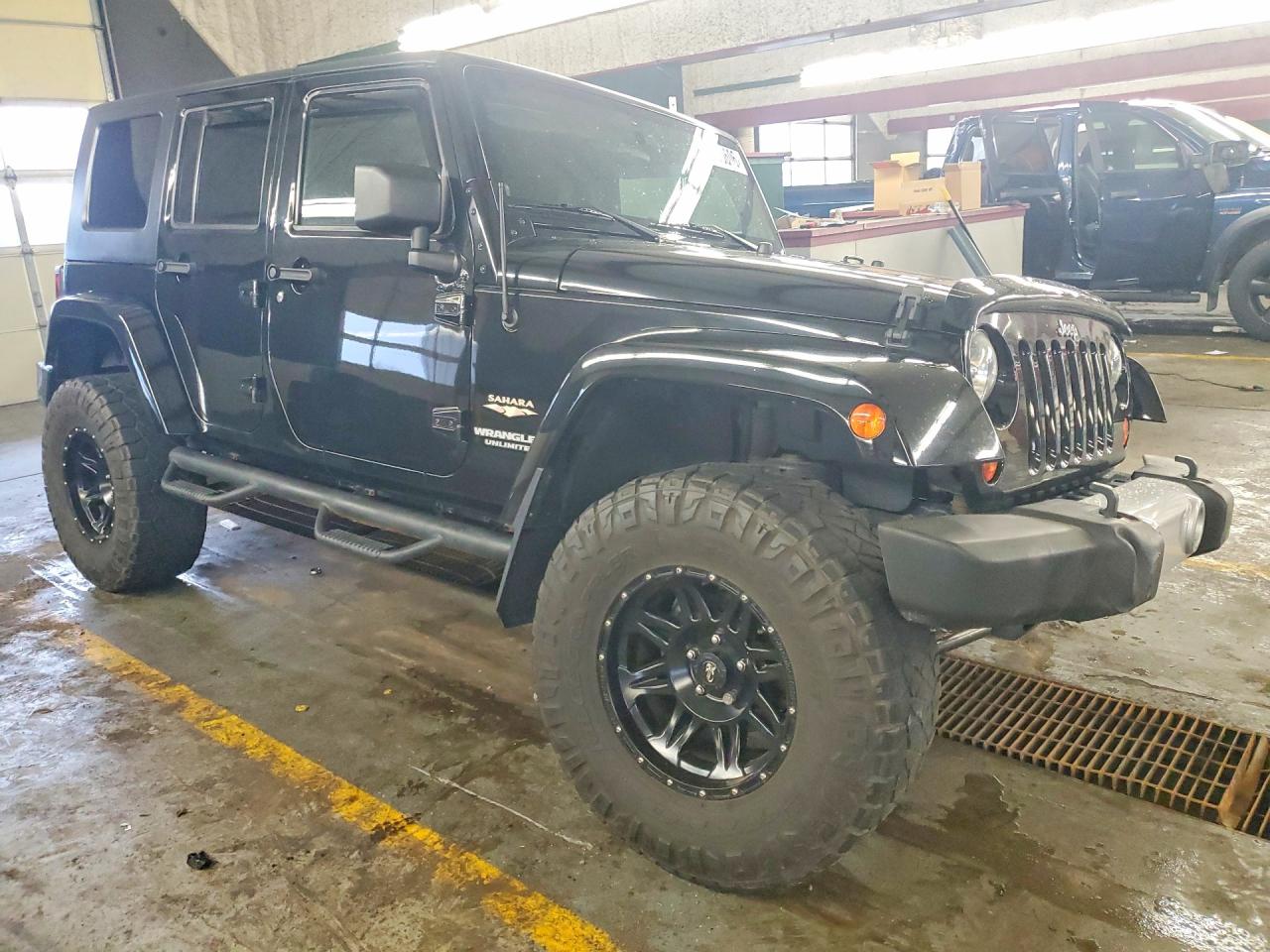 2010 JEEP WRANGLER UNLIMITED SAHARA photo 7