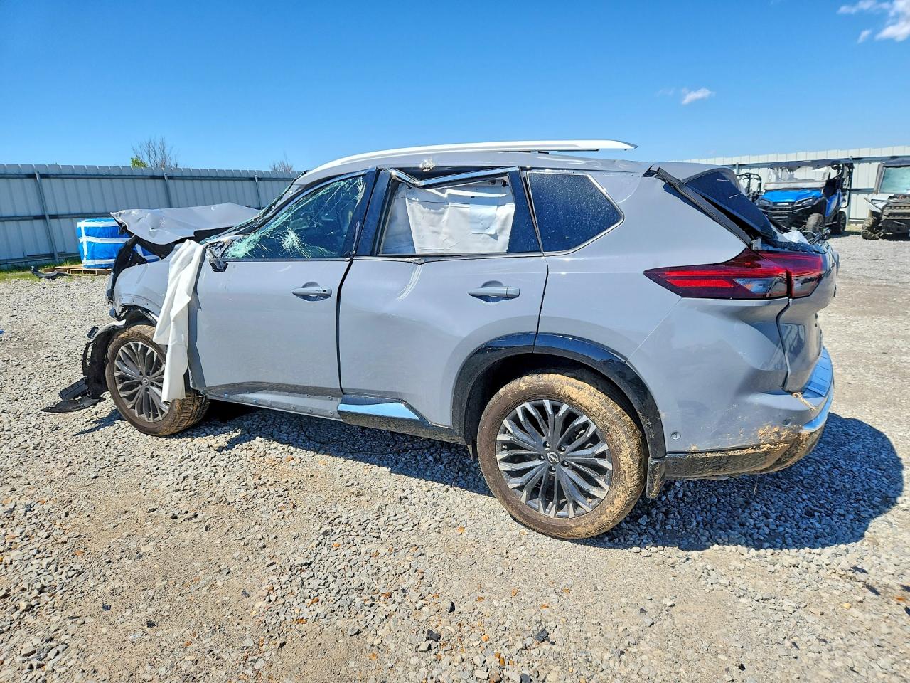 2025 NISSAN ROGUE PLATINUM photo 2