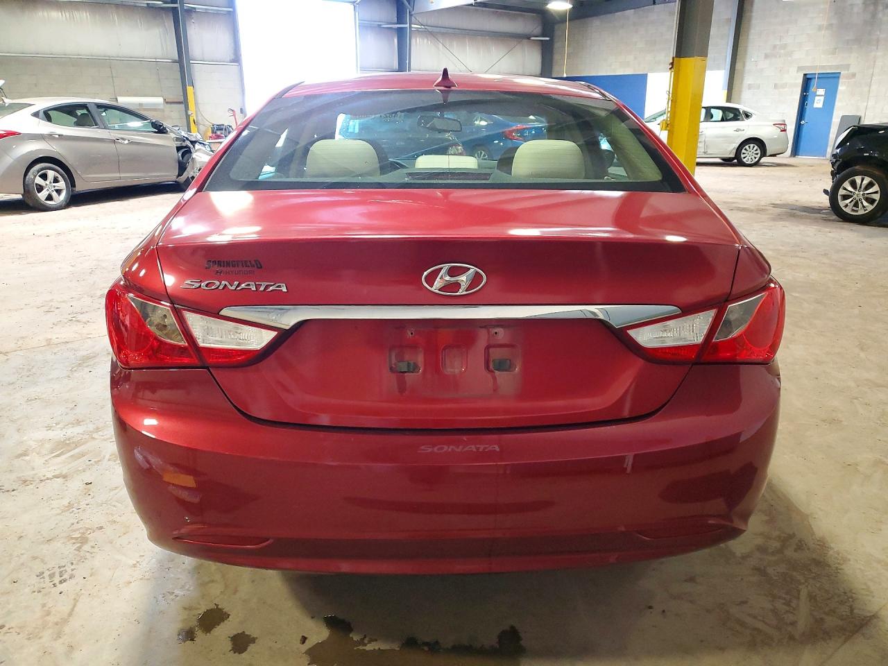 2013 HYUNDAI SONATA GLS photo 6