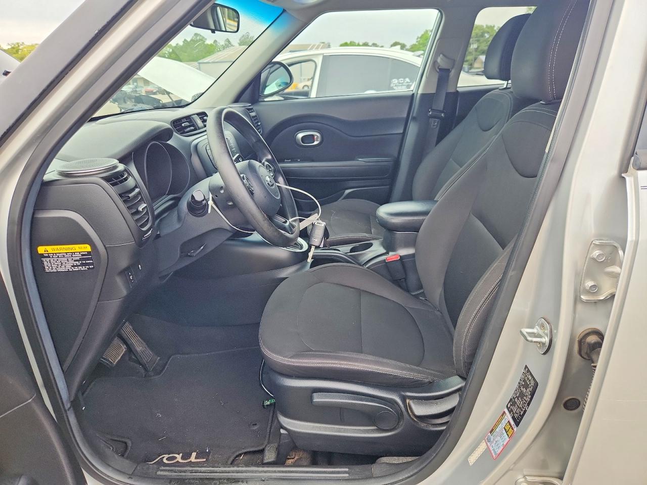 2017 KIA SOUL BASE photo 13