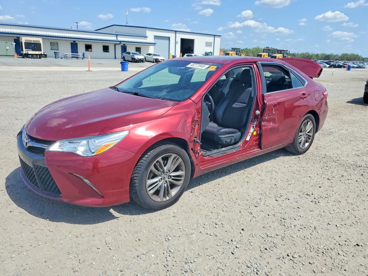 2016 TOYOTA CAMRY