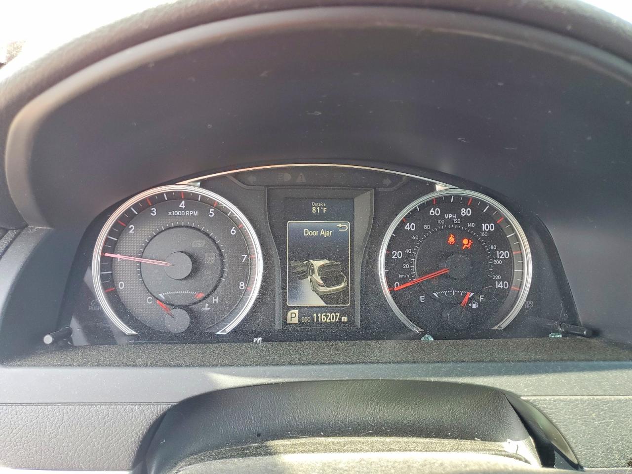 2016 TOYOTA CAMRY SE photo 17