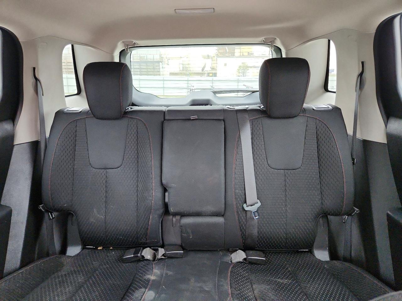 2015 GMC TERRAIN SLE photo 28