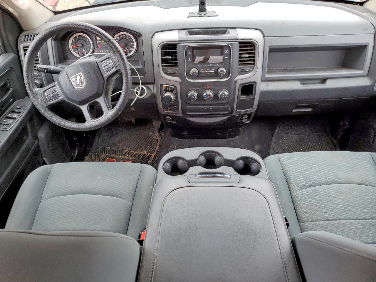 2016 RAM 1500 ST photo 15
