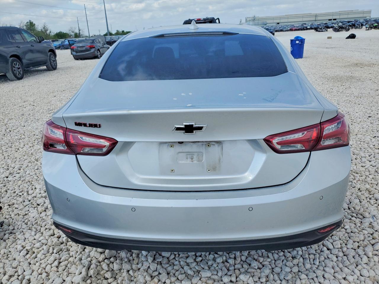 2020 CHEVROLET MALIBU LT photo 6