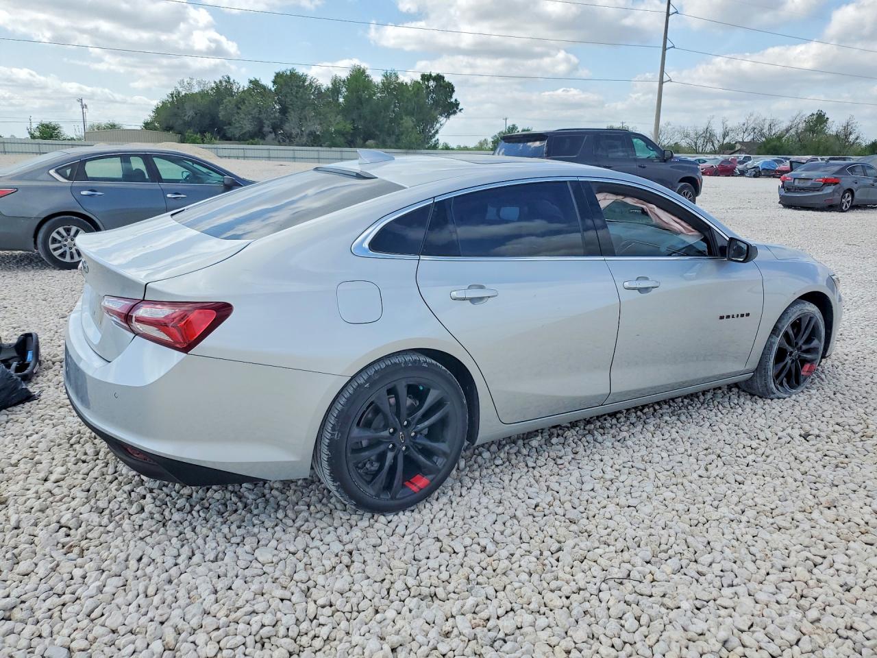 2020 CHEVROLET MALIBU LT photo 3