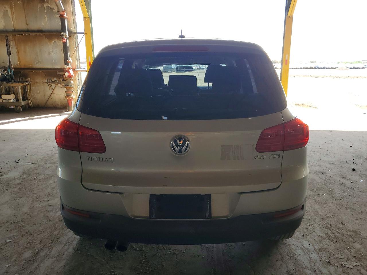 2013 VOLKSWAGEN TIGUAN S photo 16