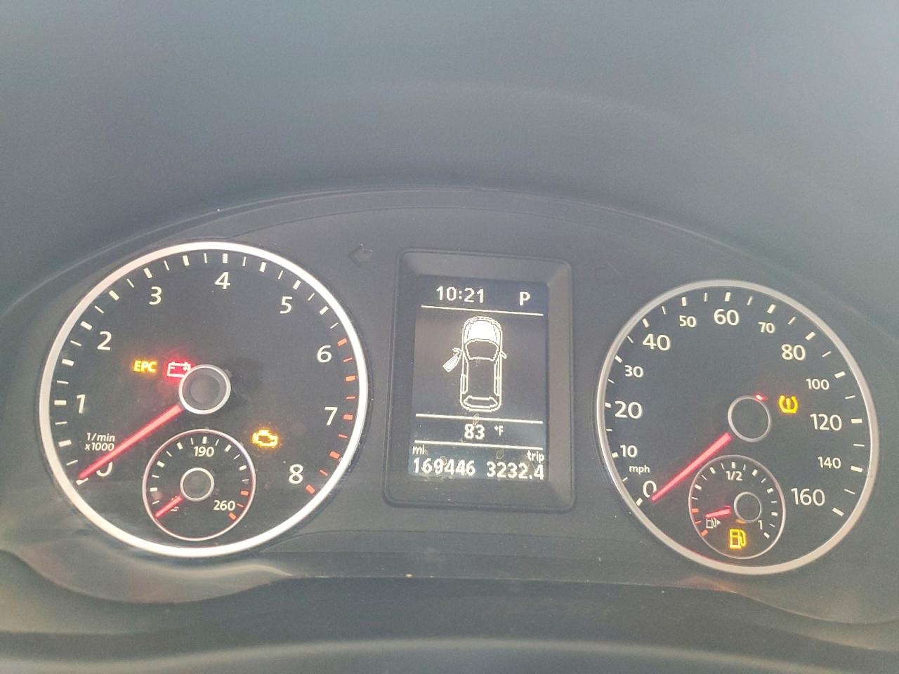 2013 VOLKSWAGEN TIGUAN S photo 25