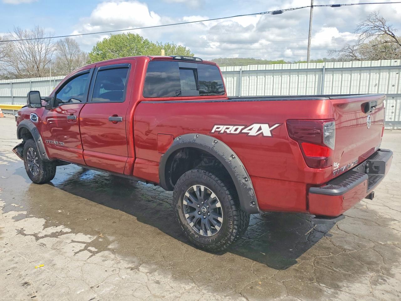 2018 NISSAN TITAN XD PRO-4X photo 3
