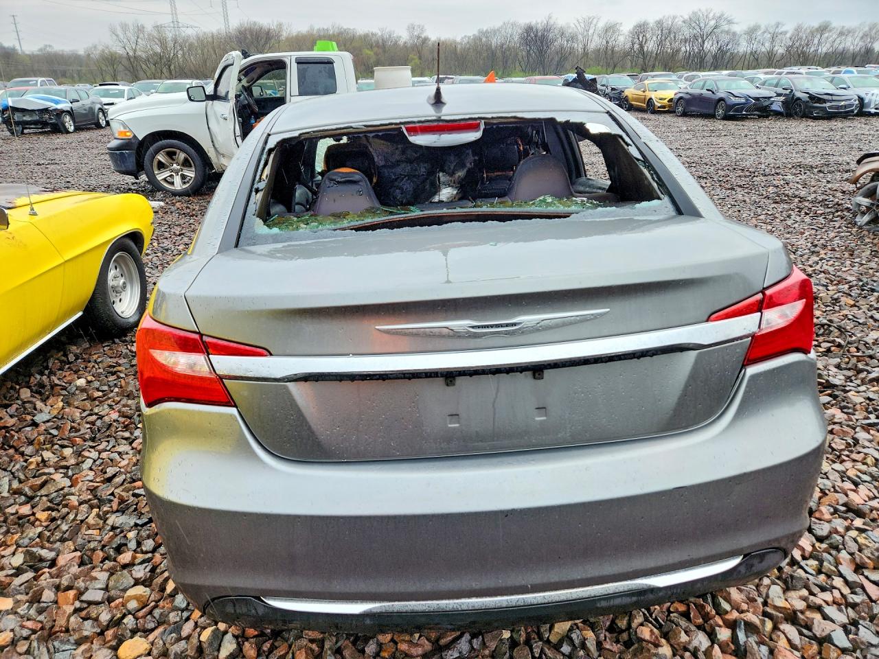 2013 CHRYSLER 200 TOURING photo 11