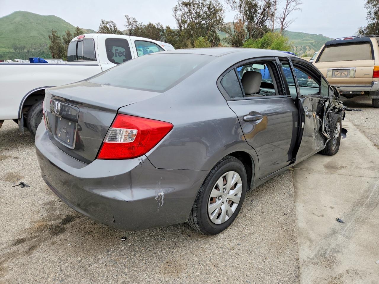2012 HONDA CIVIC LX photo 5