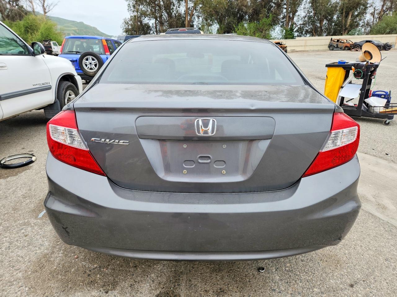 2012 HONDA CIVIC LX photo 11