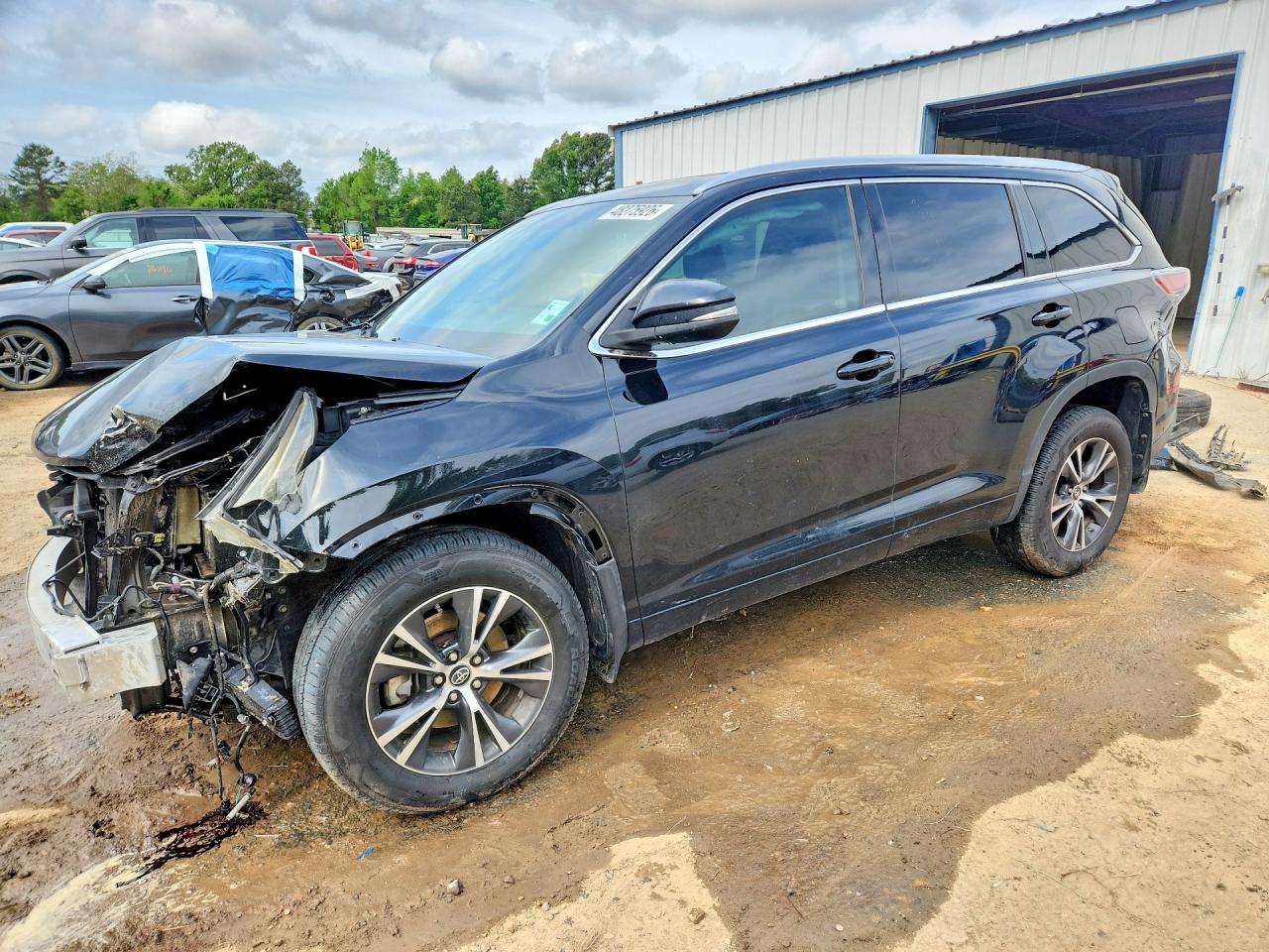 2016 TOYOTA HIGHLANDER