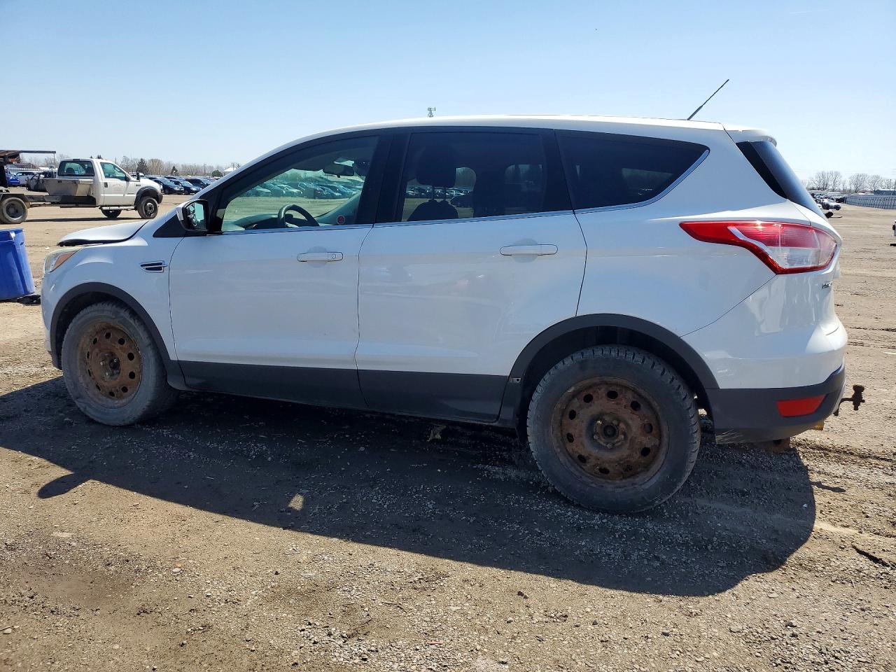 2013 FORD ESCAPE SE photo 4