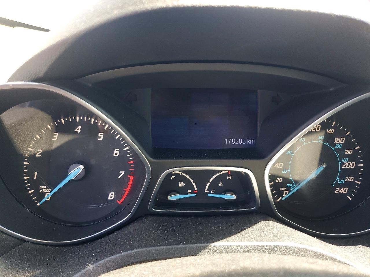 2013 FORD ESCAPE SE photo 25