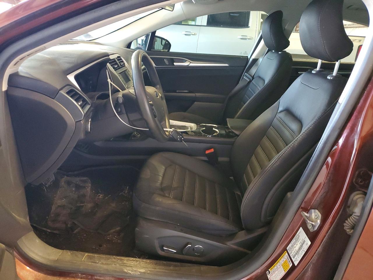 2015 FORD FUSION SE photo 19