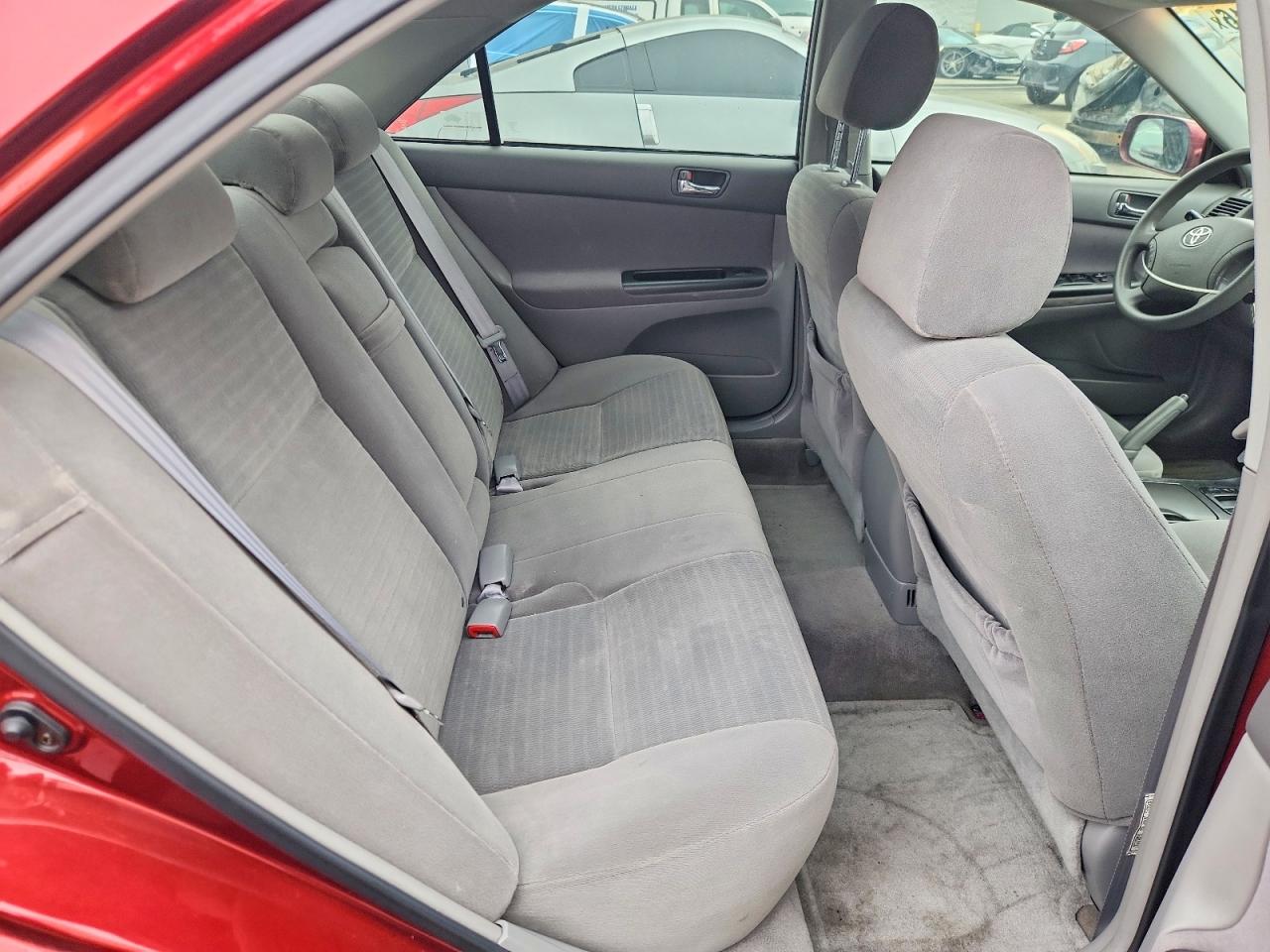 2005 TOYOTA CAMRY LE photo 19