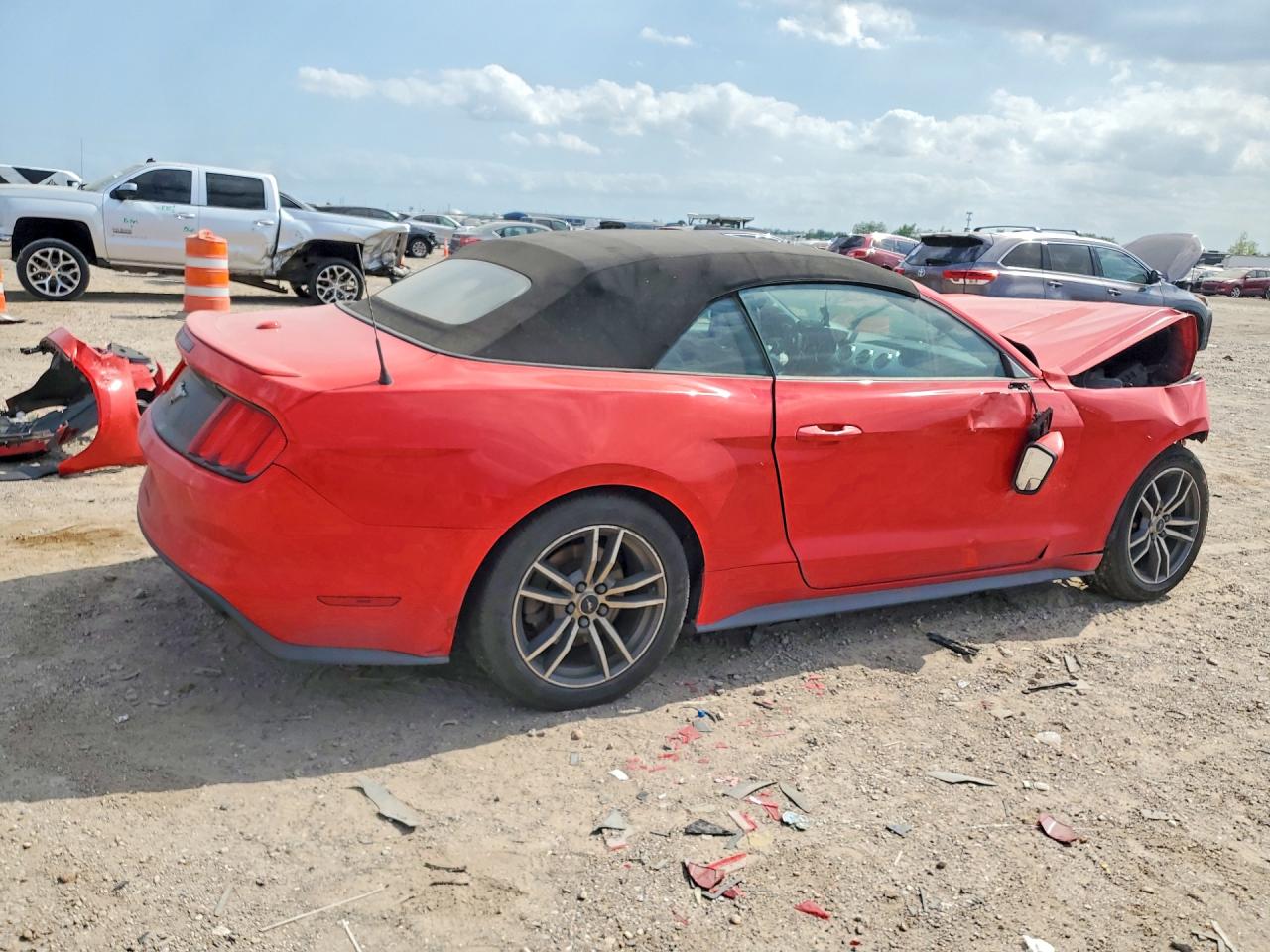 2016 FORD MUSTANG photo 5