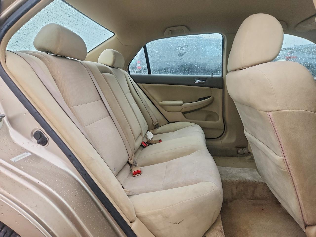 2004 HONDA ACCORD LX photo 19