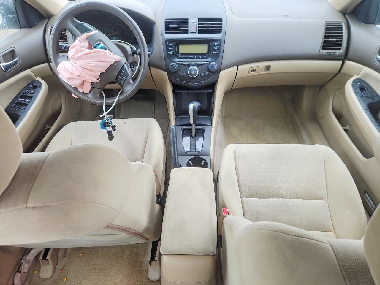 2004 HONDA ACCORD LX photo 15