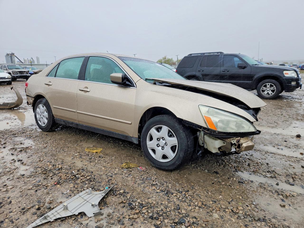 2004 HONDA ACCORD LX photo 7