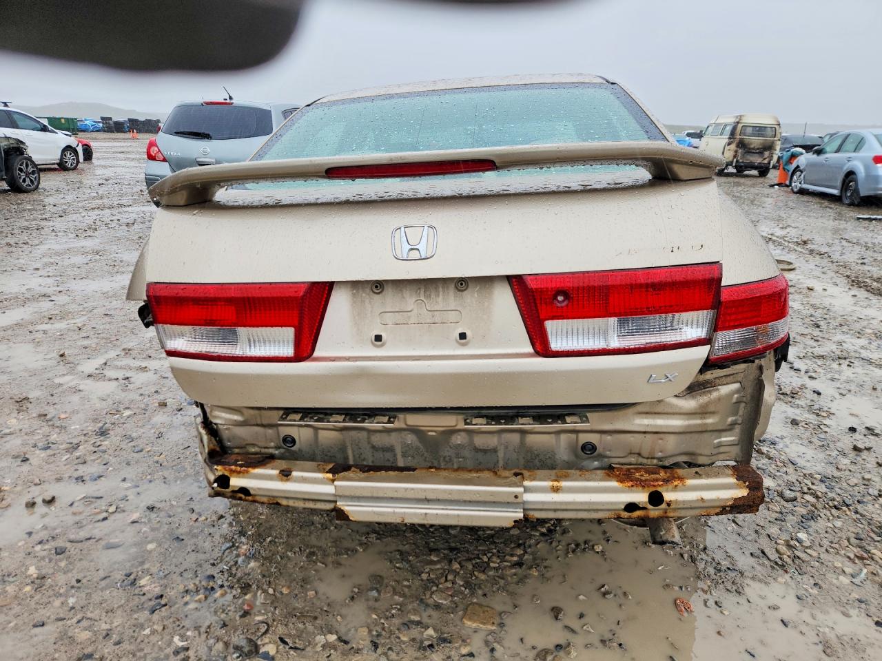 2004 HONDA ACCORD LX photo 11