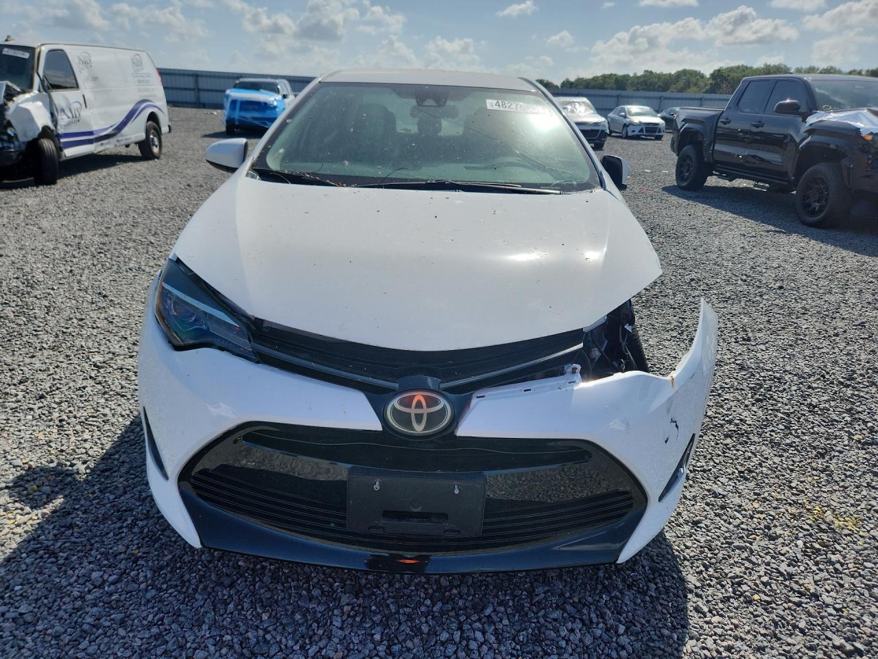 2018 TOYOTA COROLLA LE photo 9