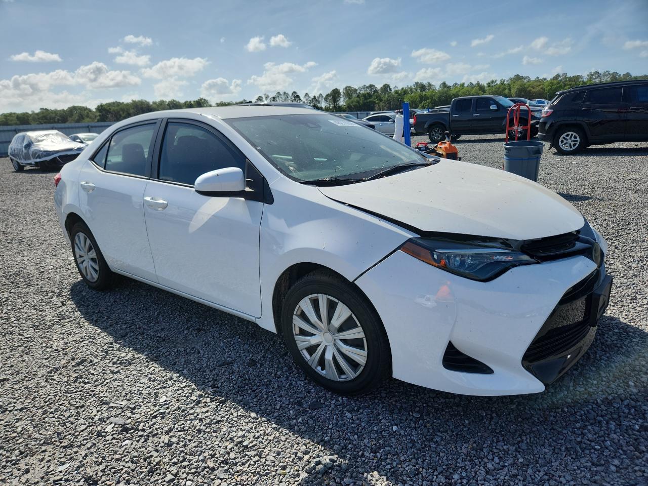 2018 TOYOTA COROLLA LE photo 7