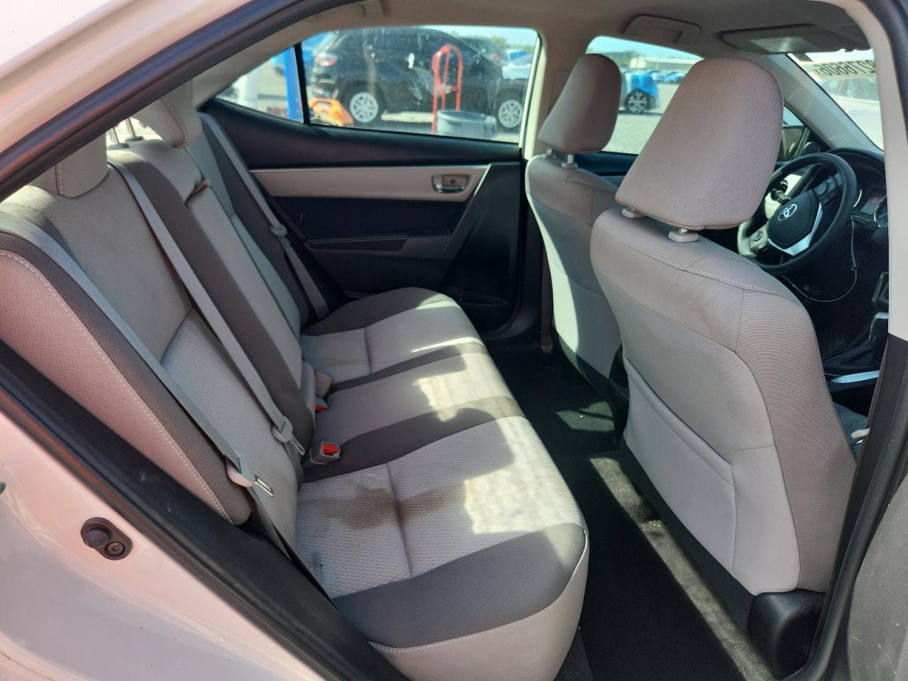 2018 TOYOTA COROLLA LE photo 19