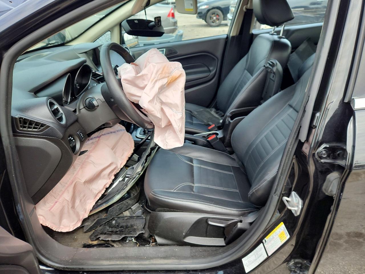 2015 FORD FIESTA TITANIUM photo 13