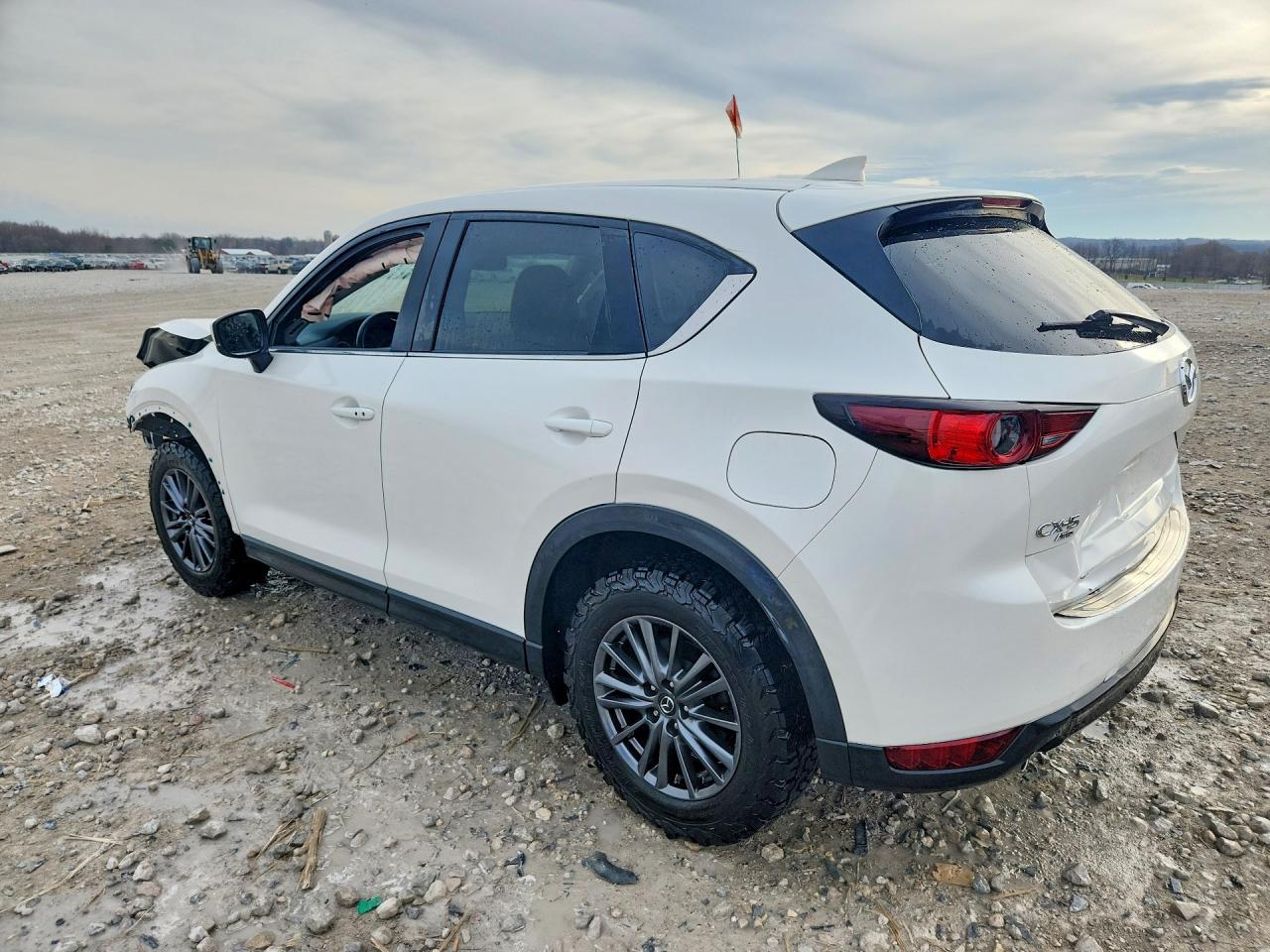 2021 MAZDA CX-5 TOURING photo 4