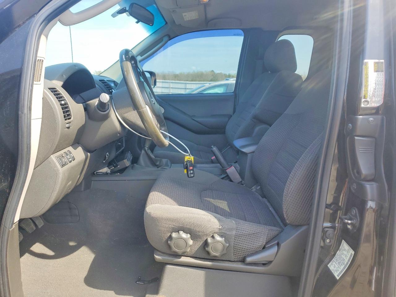 2006 NISSAN FRONTIER SE photo 7