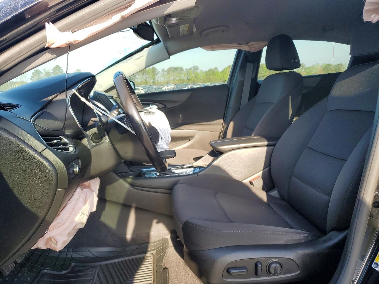 2018 CHEVROLET MALIBU LT photo 19