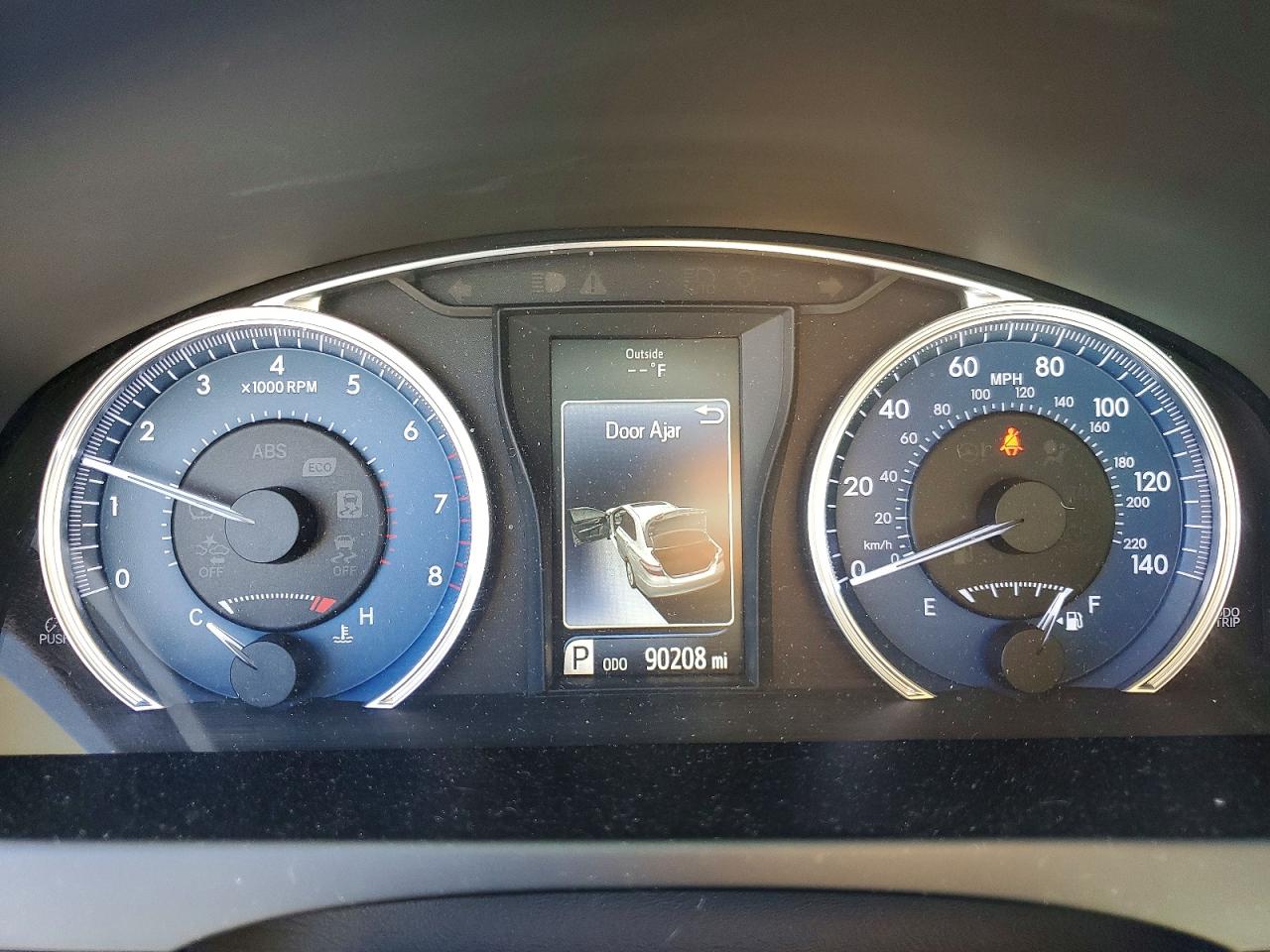 2017 TOYOTA CAMRY LE photo 25