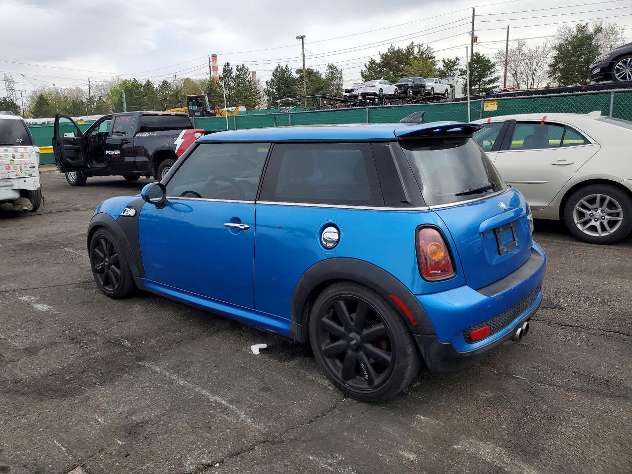 2007 MINI COOPER S photo 3