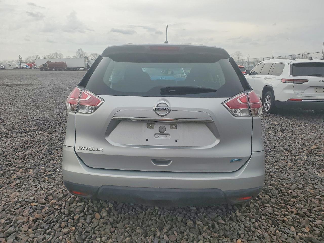 2014 NISSAN ROGUE S photo 16