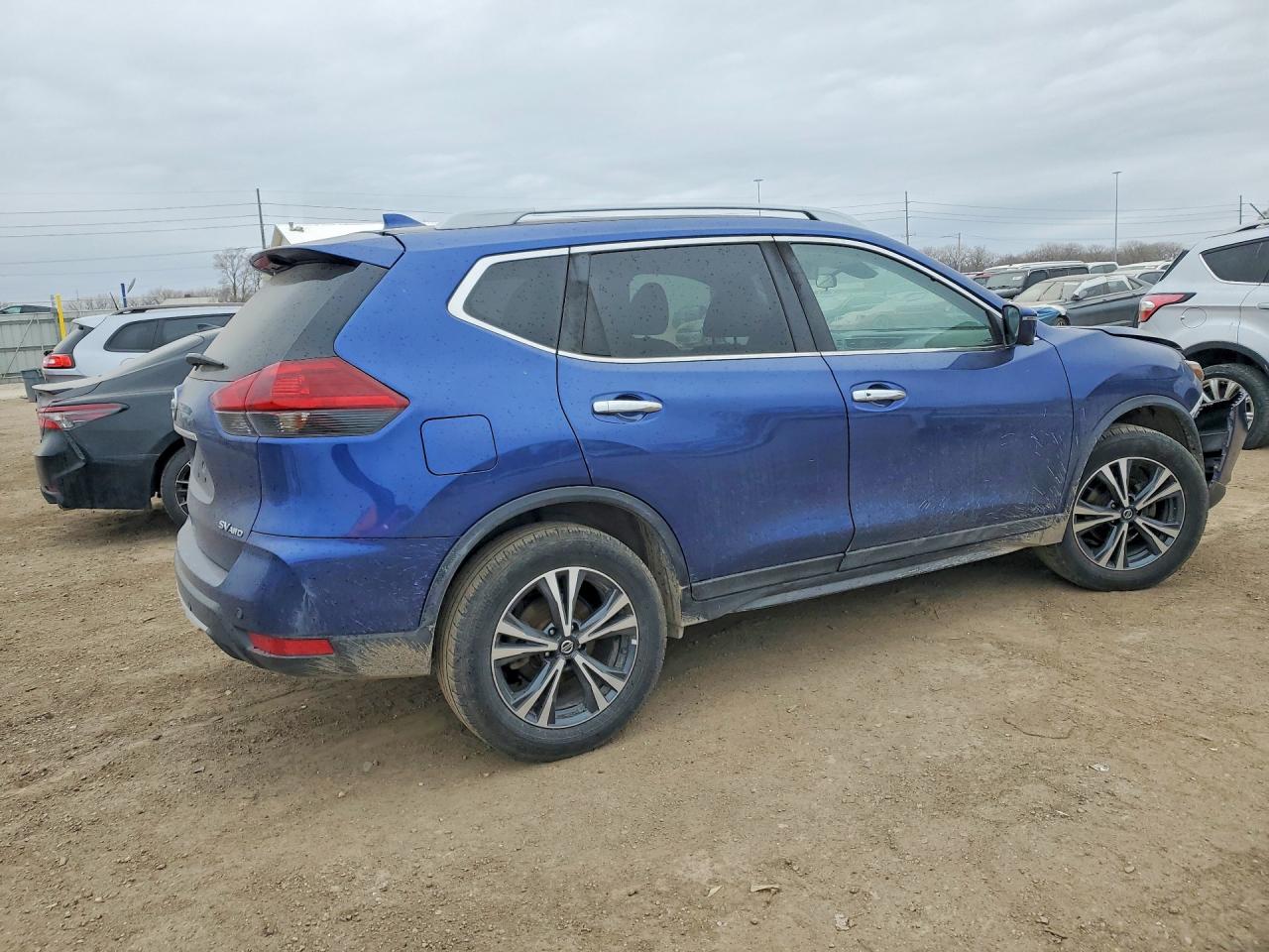2020 NISSAN ROGUE SV photo 3