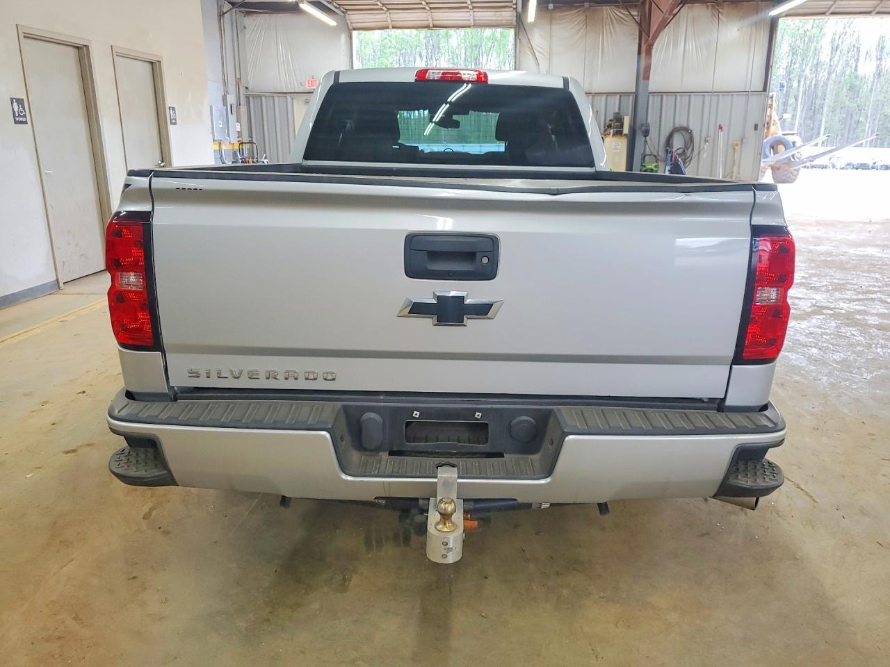 2017 CHEVROLET SILVERADO K1500 CUSTOM photo 6