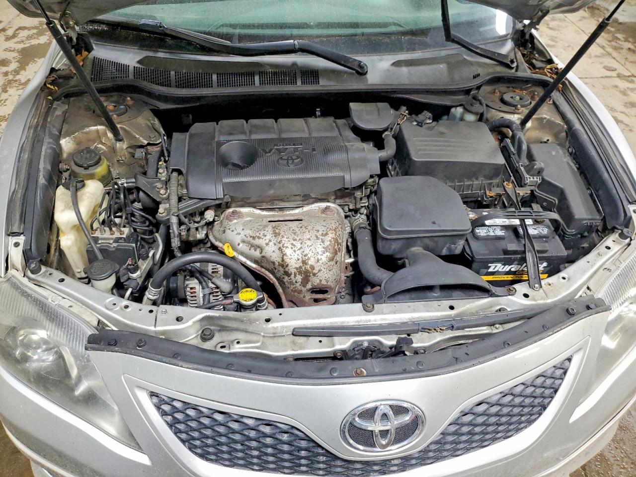 2011 TOYOTA CAMRY SE photo 21