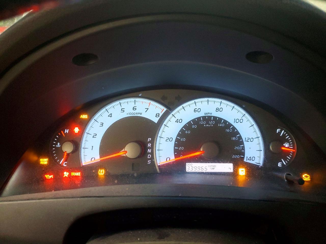 2011 TOYOTA CAMRY SE photo 17