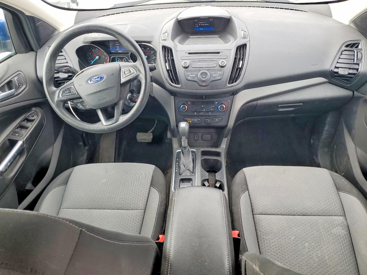 2017 FORD ESCAPE SE photo 8