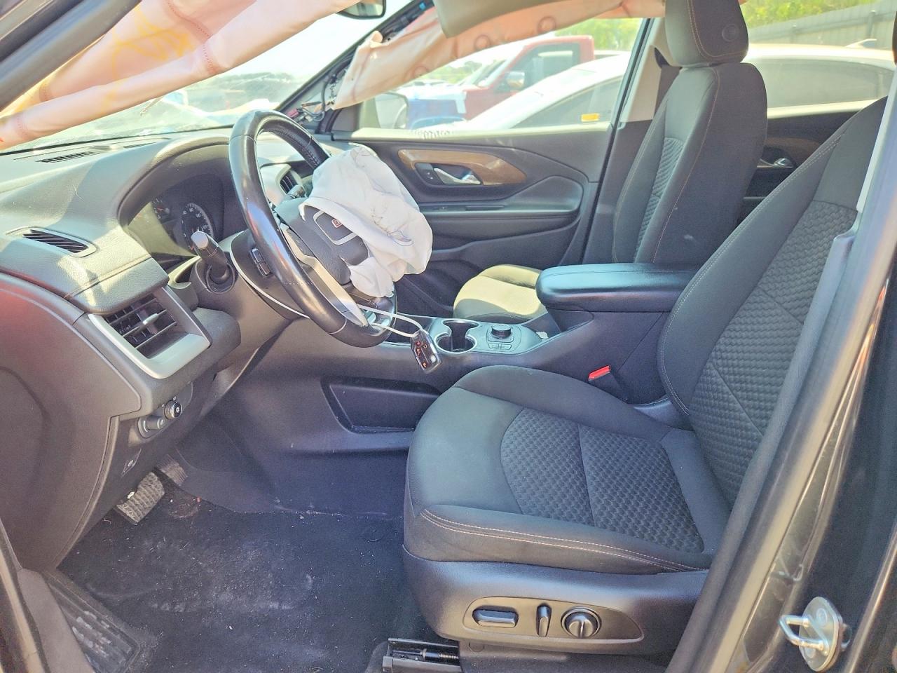2018 GMC TERRAIN SLE photo 13