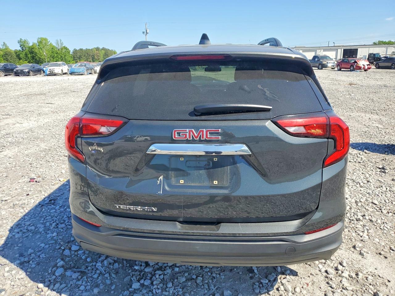 2018 GMC TERRAIN SLE photo 11
