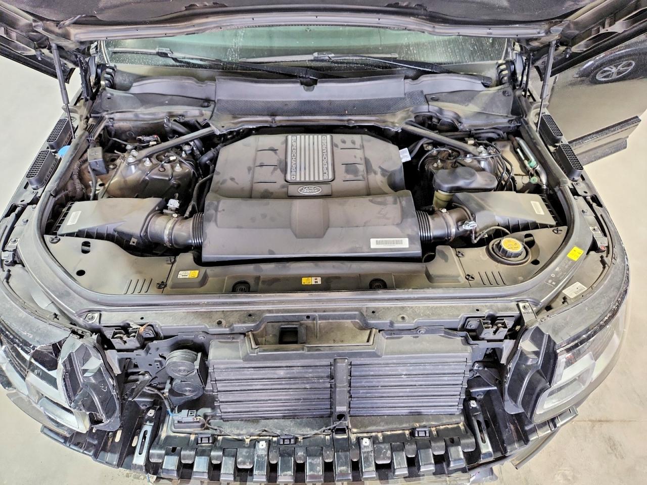 2020 LAND ROVER RANGE ROVER P525 HSE photo 23