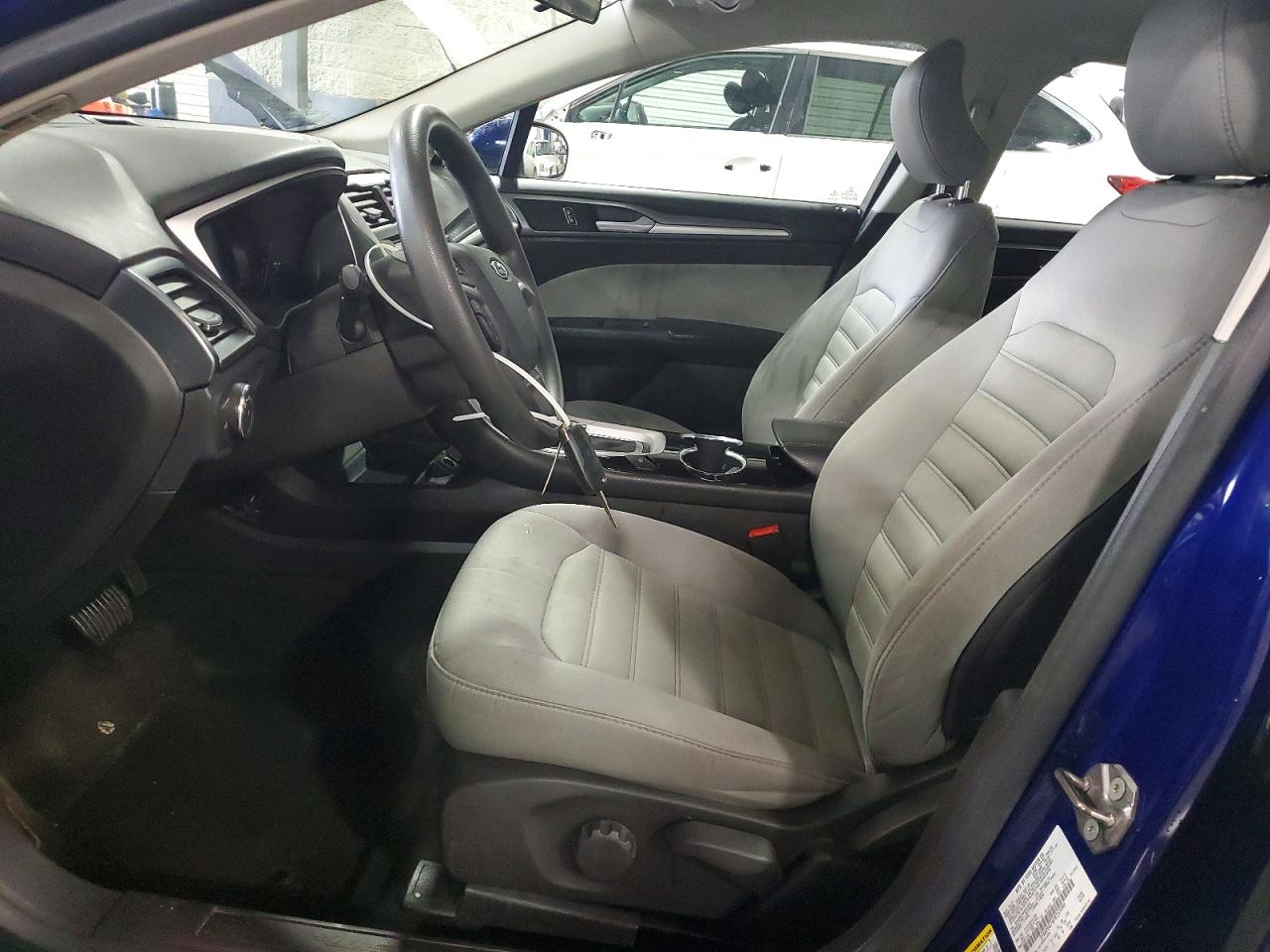 2015 FORD FUSION S photo 13